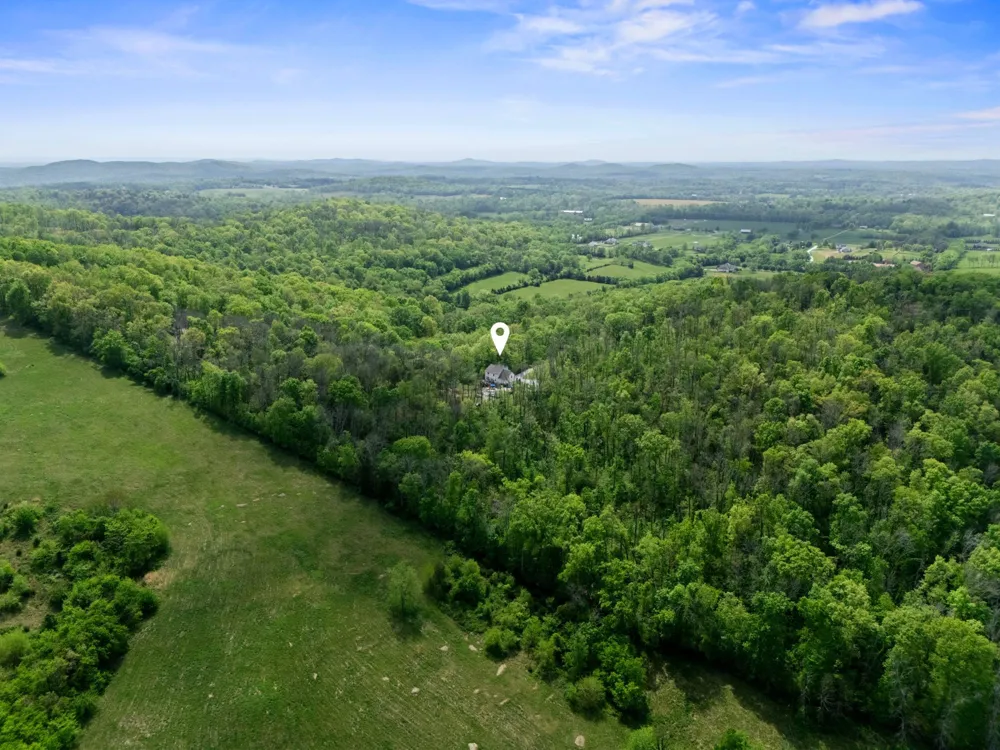 2870 Leonard Creek Ln Arrington, TN 37014