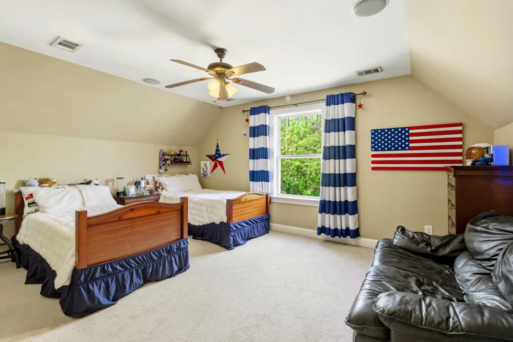2870 Leonard Creek Ln Arrington, TN 37014