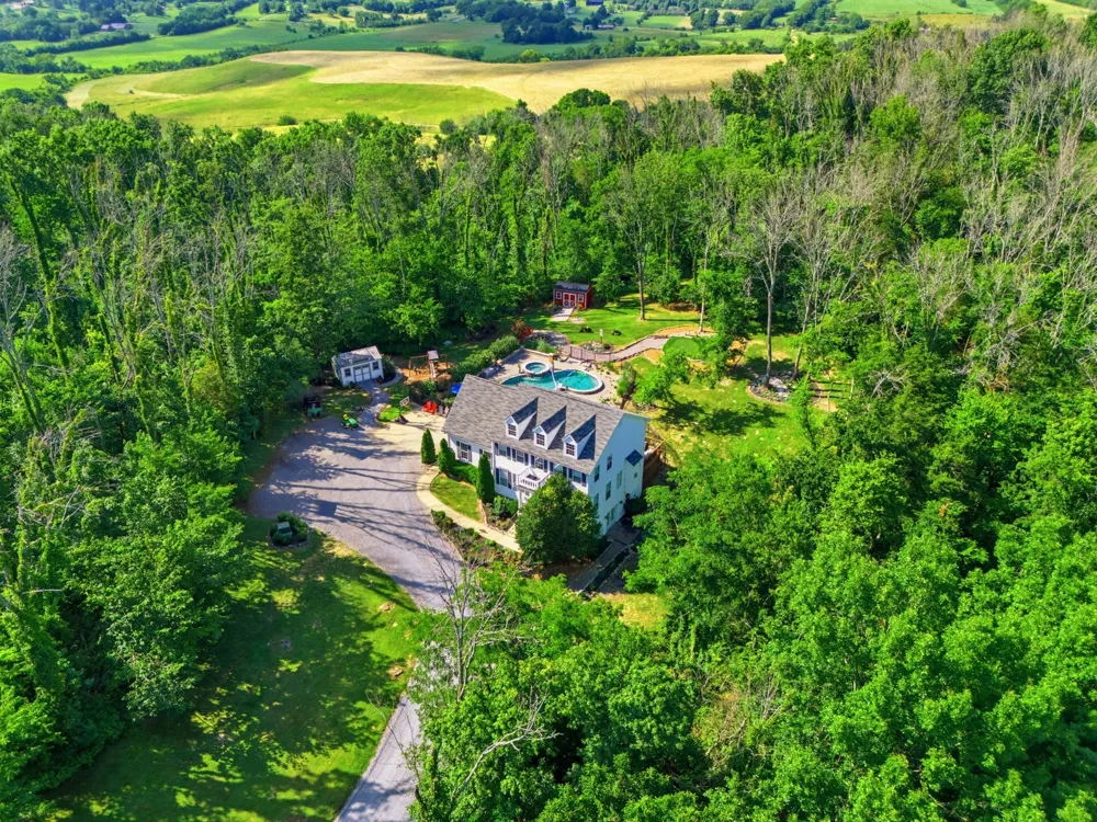 2870 Leonard Creek Ln Arrington, TN 37014