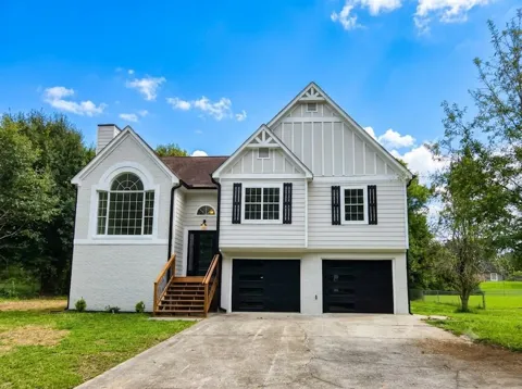 5323 Moon Road