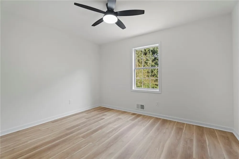 5323 Moon Road Powder Springs, GA 30127
