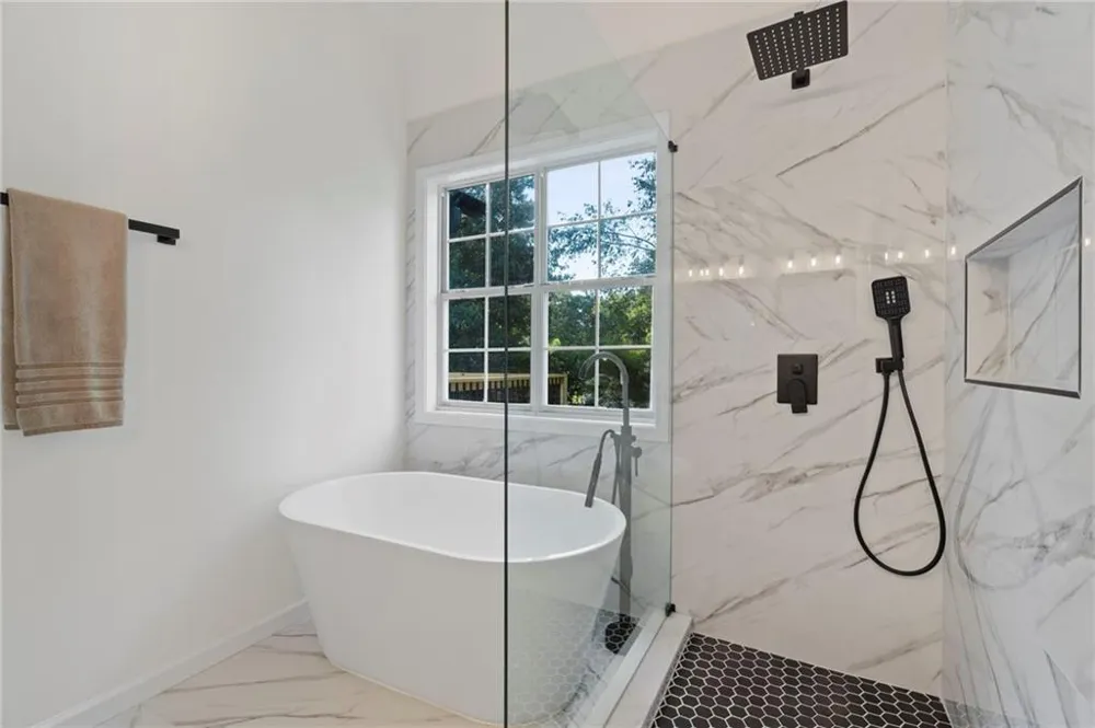 5323 Moon Road Powder Springs, GA 30127