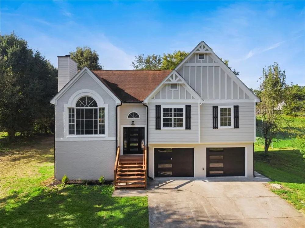 5323 Moon Road Powder Springs, GA 30127