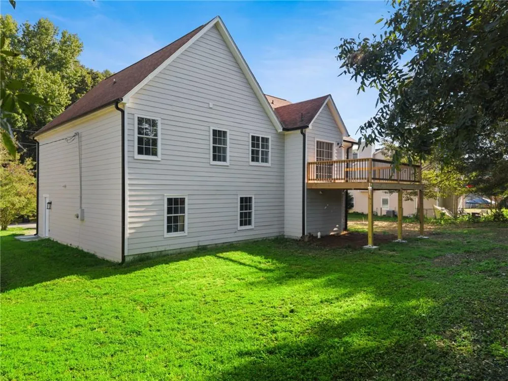 5323 Moon Road Powder Springs, GA 30127