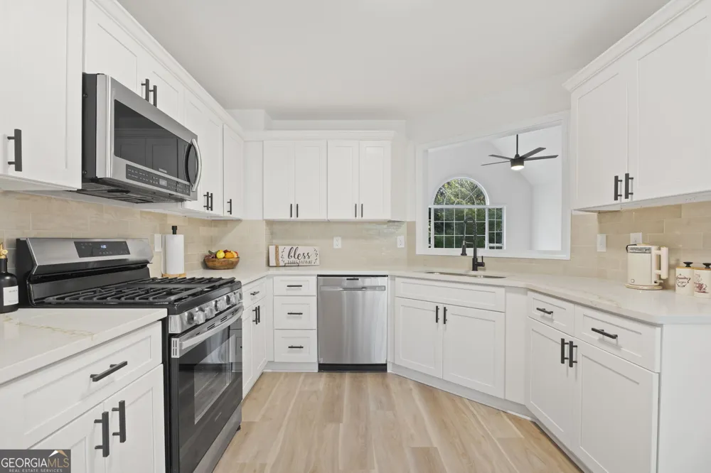 5323 Moon RD Powder Springs, GA 30127