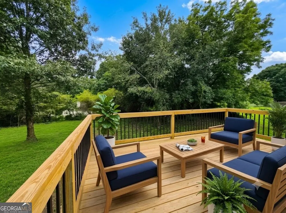 5323 Moon RD Powder Springs, GA 30127