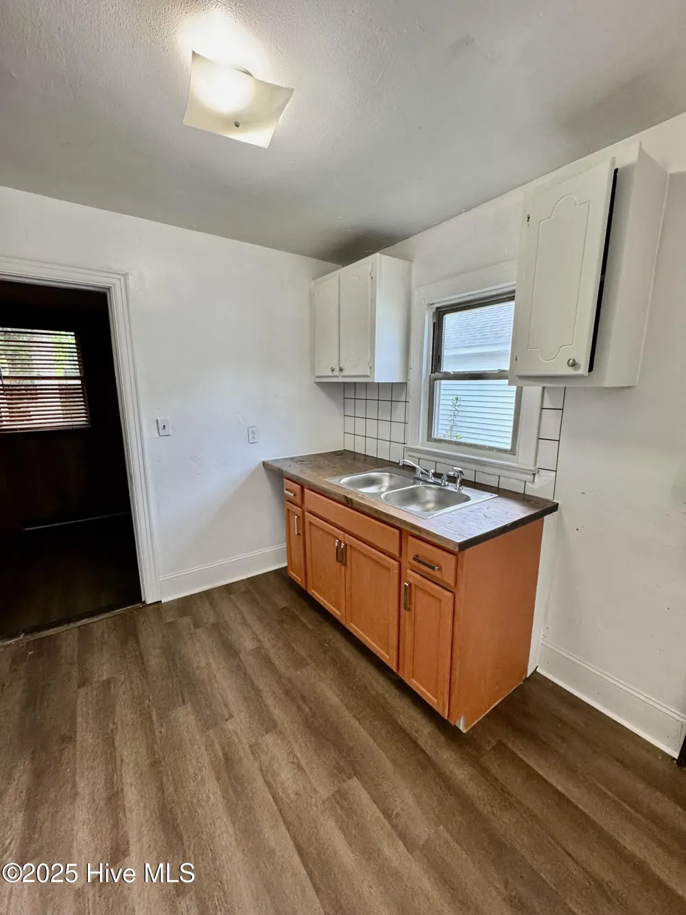 1217 Fleming Street Greenville, NC 27834