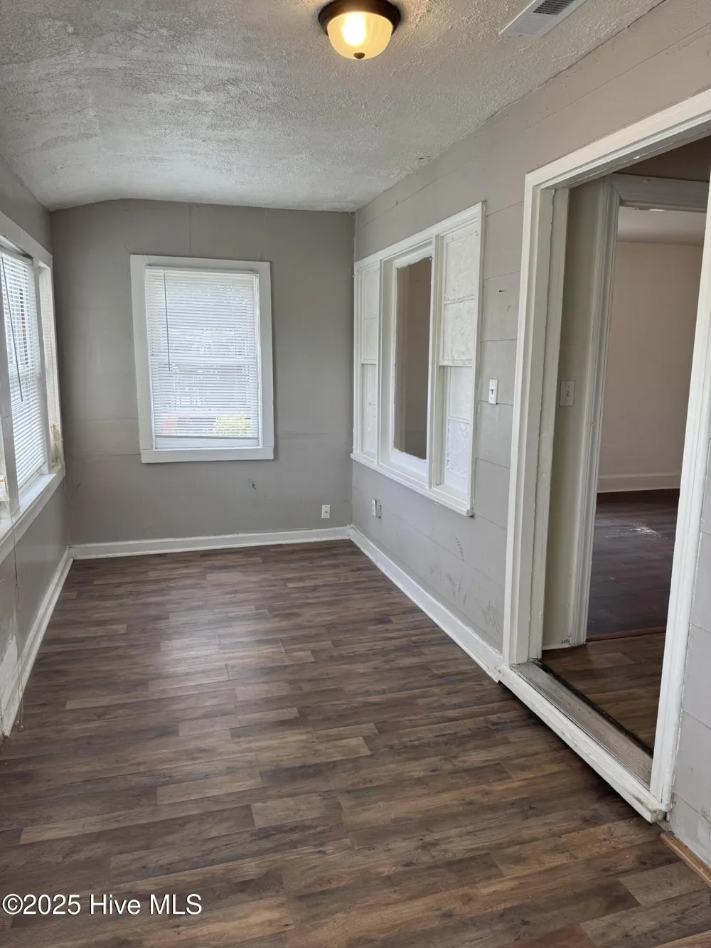 1217 Fleming Street Greenville, NC 27834