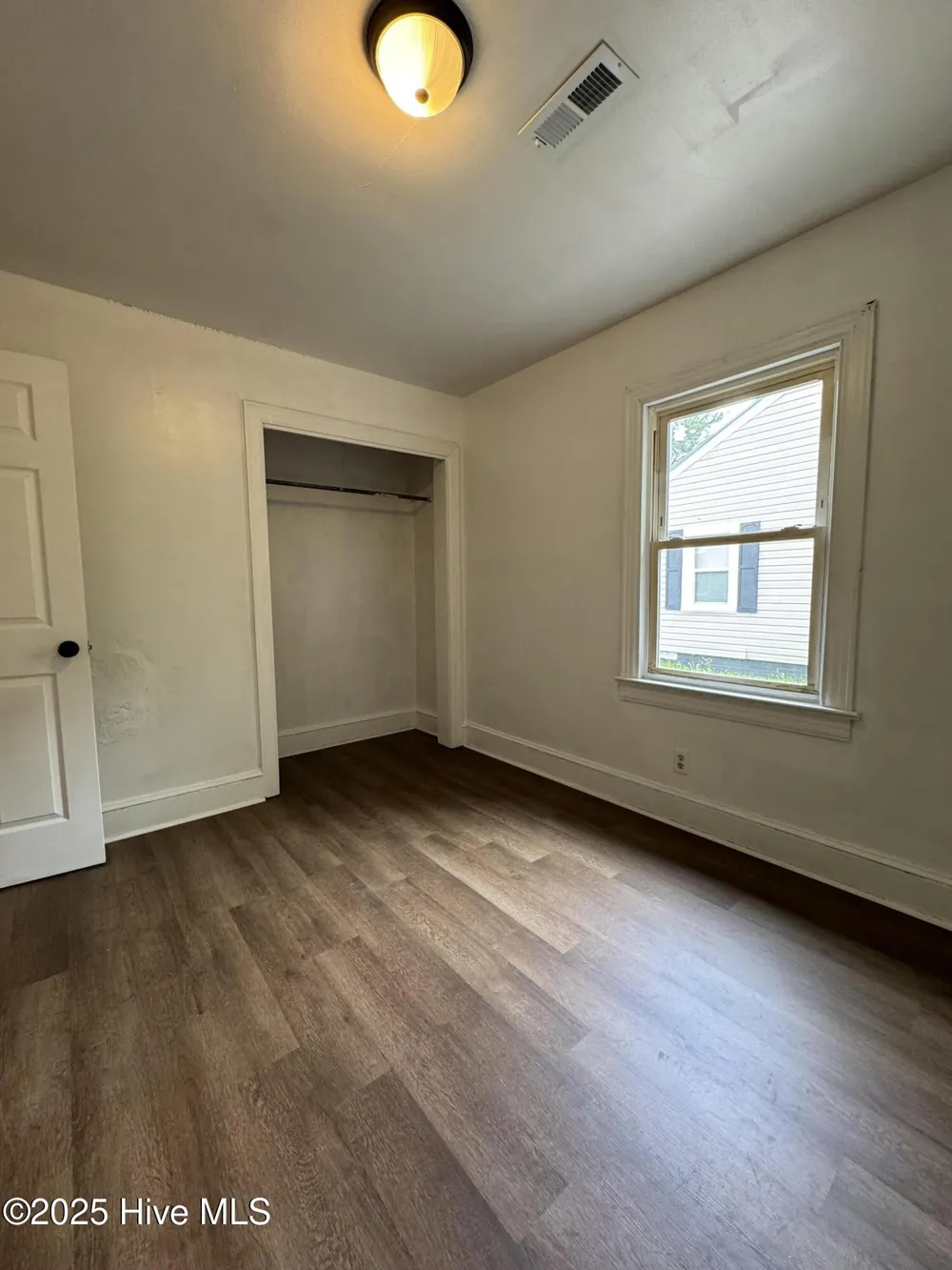 1217 Fleming Street Greenville, NC 27834