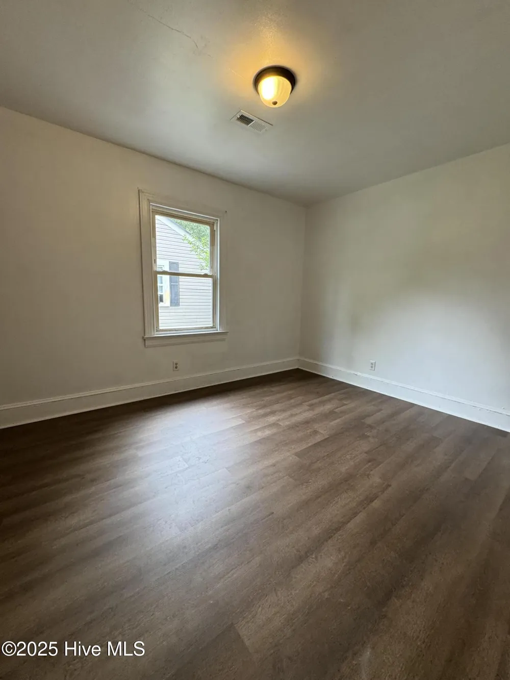 1217 Fleming Street Greenville, NC 27834