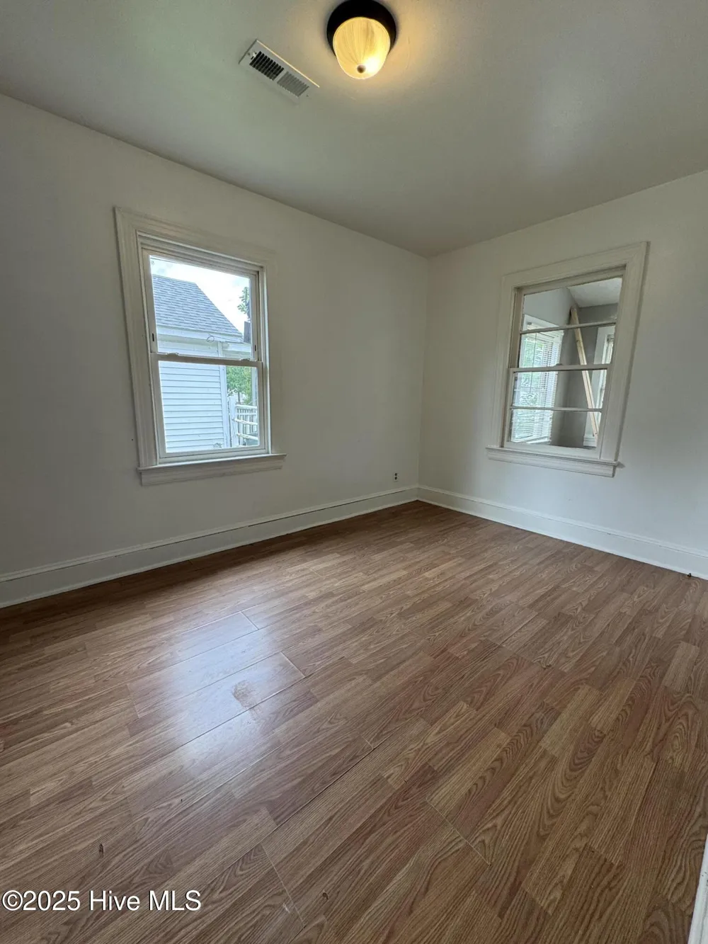 1217 Fleming Street Greenville, NC 27834