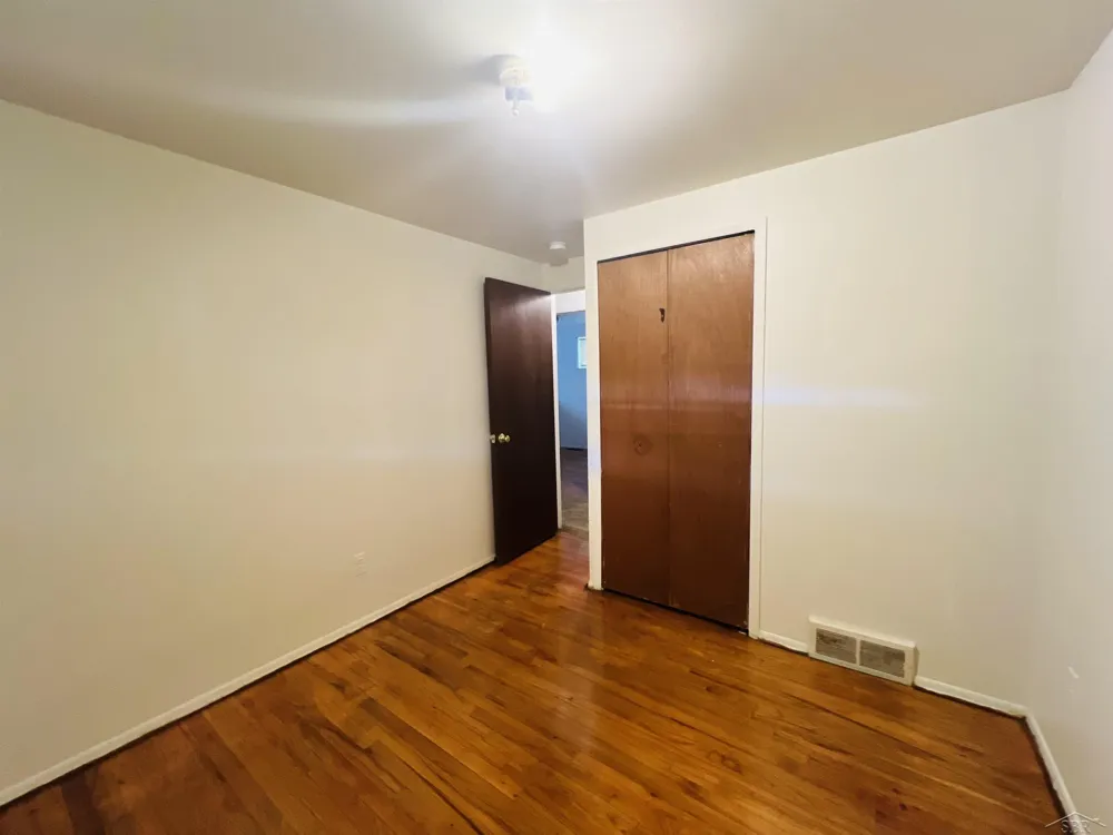 1509 Dillon Street Saginaw City, MI 48601
