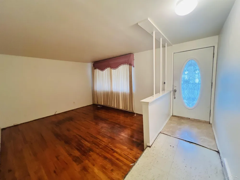 1509 Dillon Street Saginaw City, MI 48601