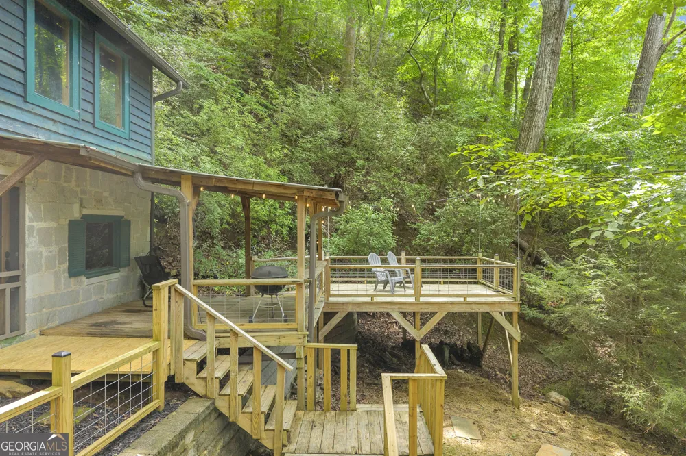 4305 Yonah Dam RD Toccoa, GA 30577