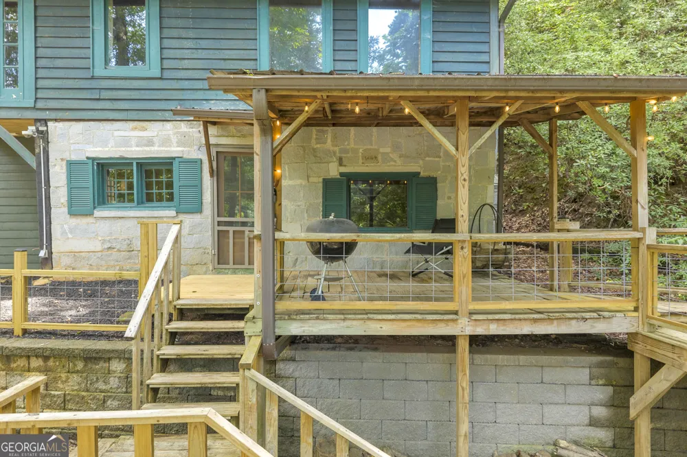 4305 Yonah Dam RD Toccoa, GA 30577