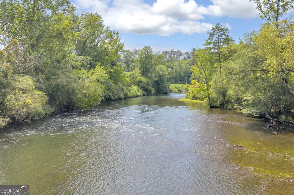 4305 Yonah Dam RD Toccoa, GA 30577