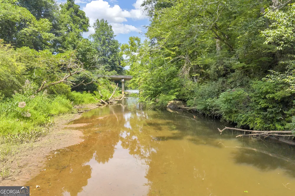 4305 Yonah Dam RD Toccoa, GA 30577