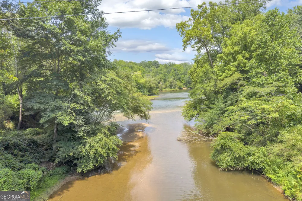4305 Yonah Dam RD Toccoa, GA 30577