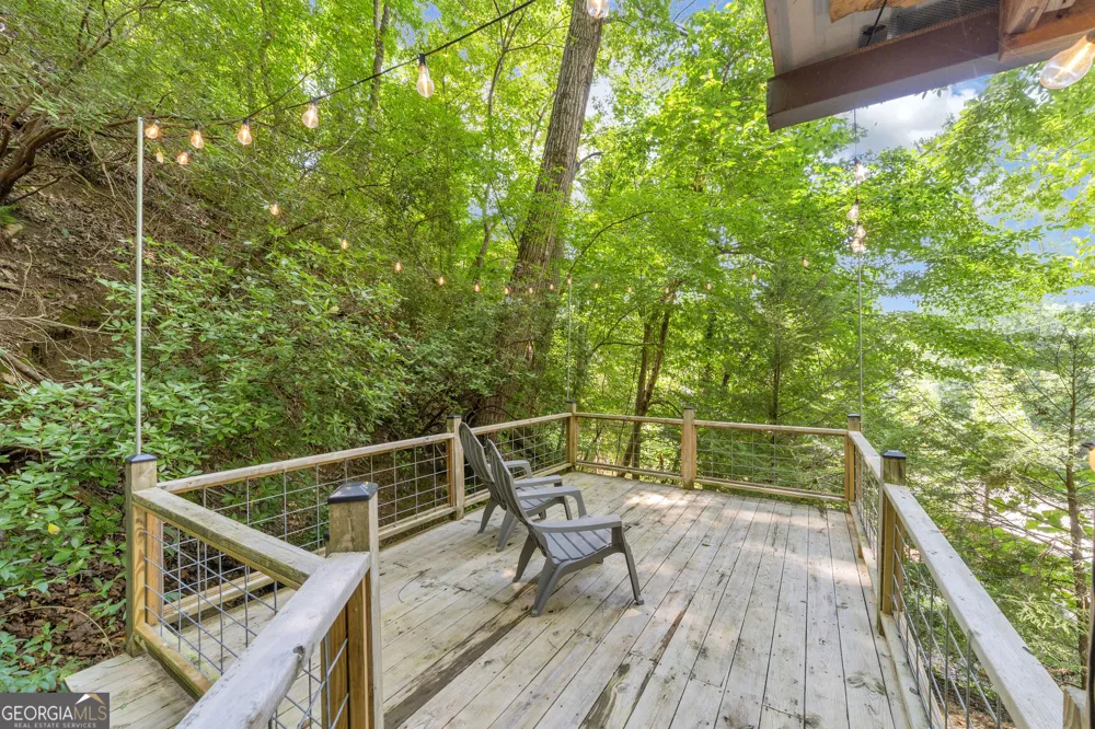 4305 Yonah Dam RD Toccoa, GA 30577