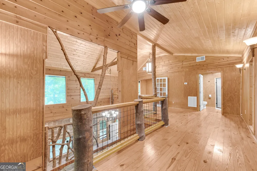 4305 Yonah Dam RD Toccoa, GA 30577