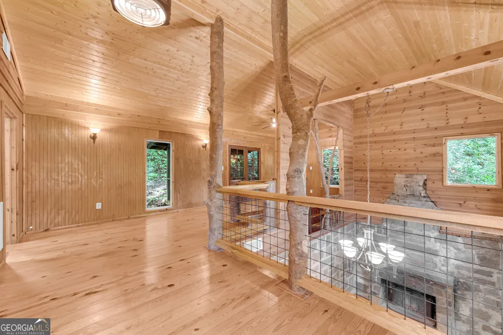 4305 Yonah Dam RD Toccoa, GA 30577