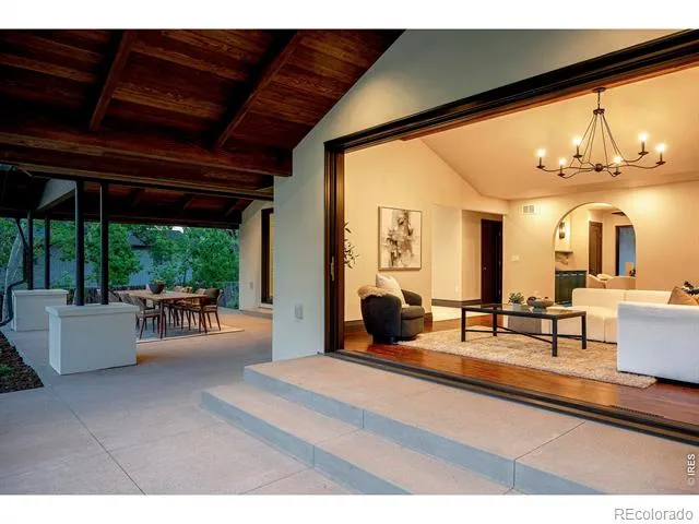 985 Saratoga Court Boulder, CO 80303