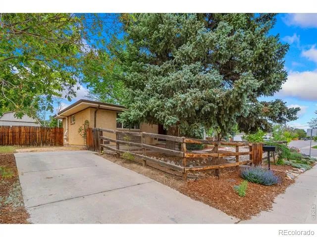 6617 W 61st Avenue Arvada, CO 80003