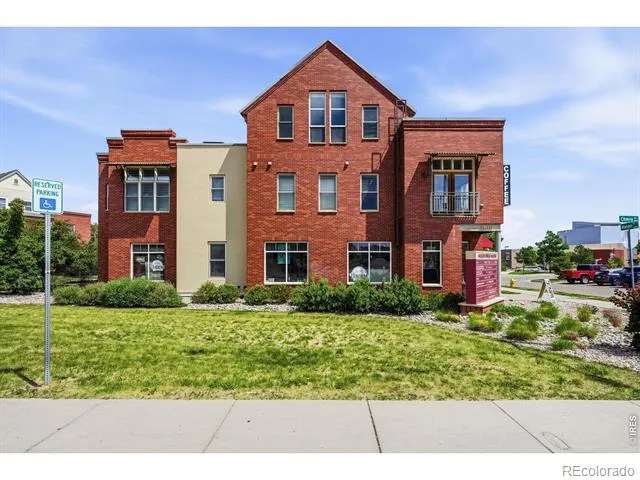 401 Mason Court #203 Fort Collins, CO 80524