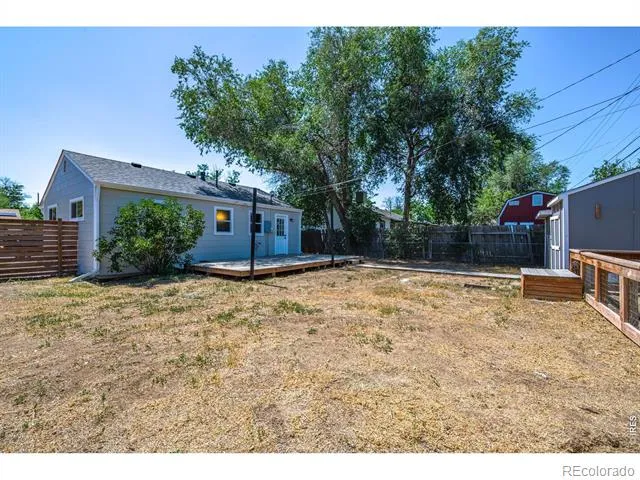 835 Lansing Street Aurora, CO 80010
