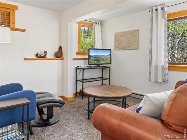 417 Dunraven Glade Road Glen Haven, CO 80532