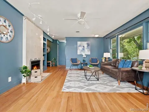 835 W 5th Street