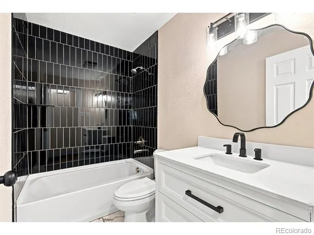 1824 24th Ave Ct Greeley, CO 80634