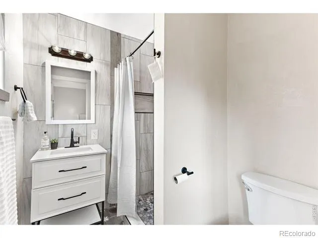 6010 Johnson Way Arvada, CO 80004