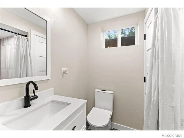 6010 Johnson Way Arvada, CO 80004