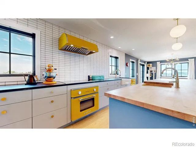 2425 W Blevins Street Fort Collins, CO 80524