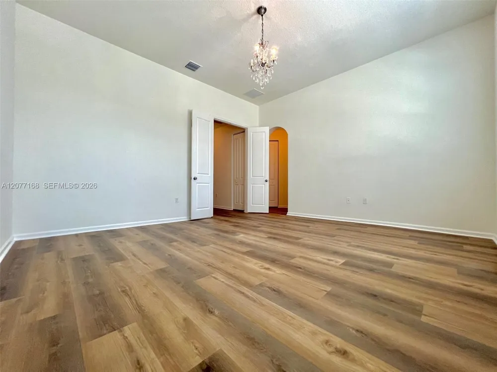 3280 NW 126th Ave Sunrise, FL 33323