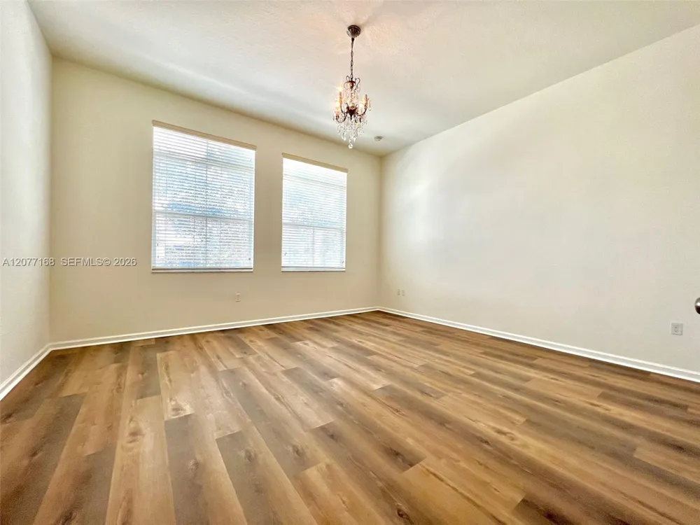 3280 NW 126th Ave Sunrise, FL 33323