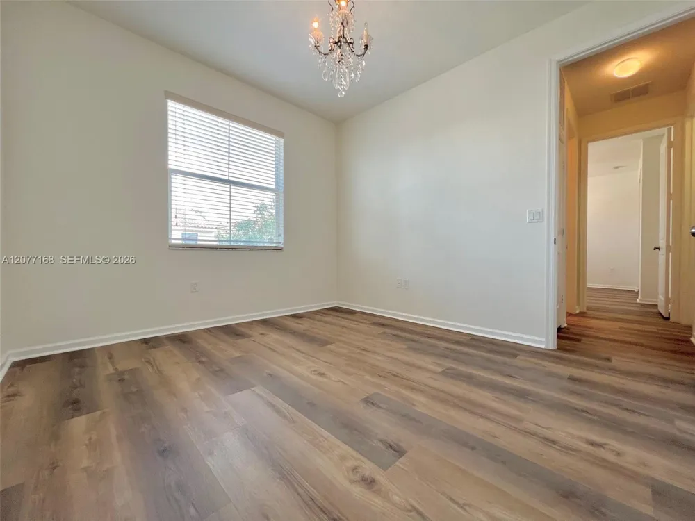 3280 NW 126th Ave Sunrise, FL 33323