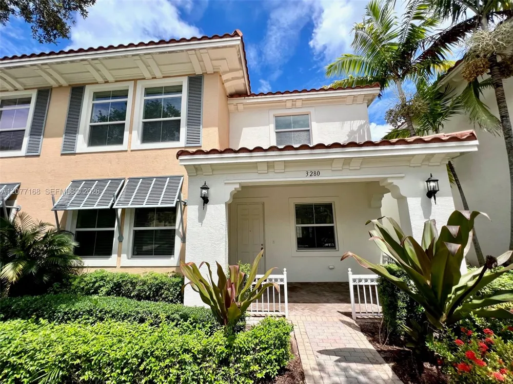 3280 NW 126th Ave Sunrise, FL 33323