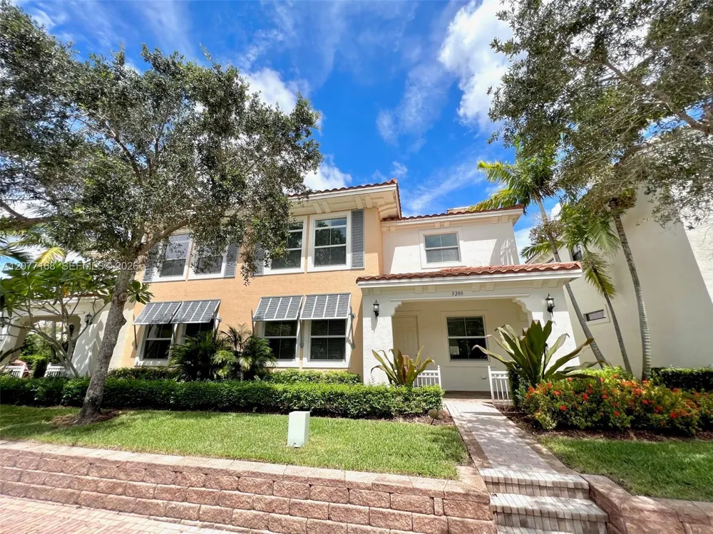3280 NW 126th Ave Sunrise, FL 33323