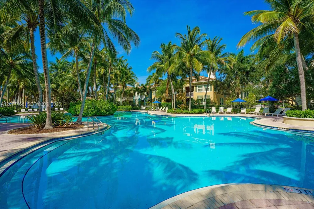 3280 NW 126th Ave Sunrise, FL 33323