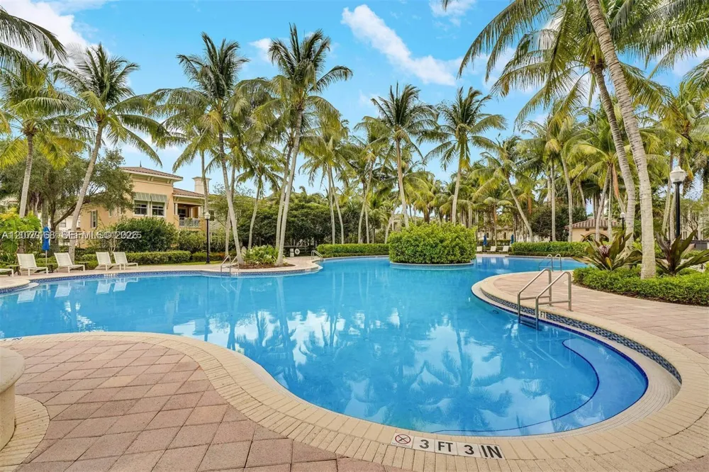 3280 NW 126th Ave Sunrise, FL 33323