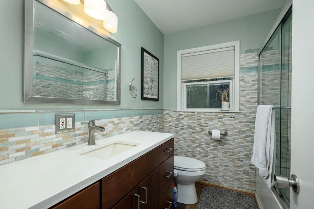 3163 Baylis Drive Ann Arbor, MI 48108
