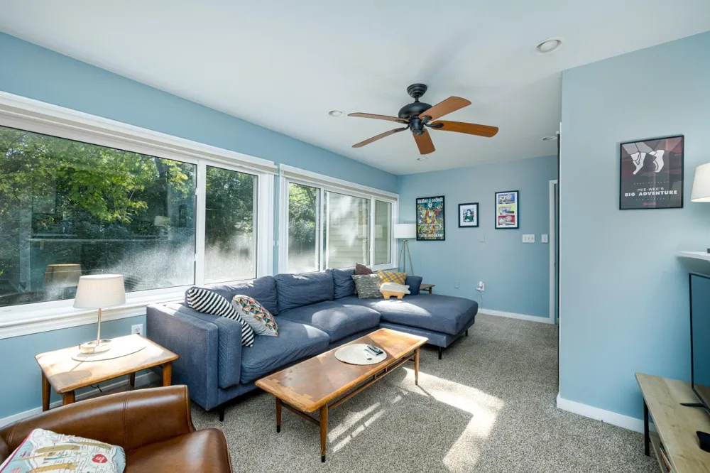 3163 Baylis Drive Ann Arbor, MI 48108