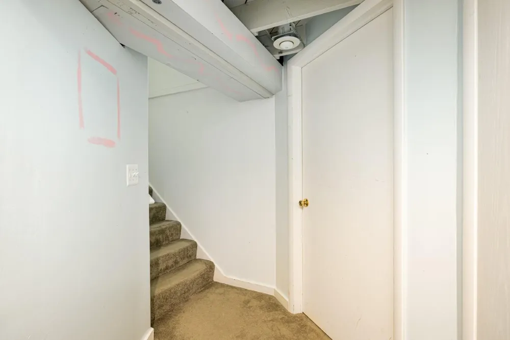 3163 Baylis Drive Ann Arbor, MI 48108