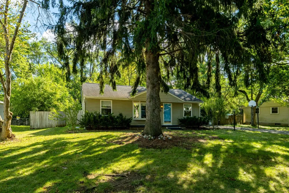 3163 Baylis Drive Ann Arbor, MI 48108