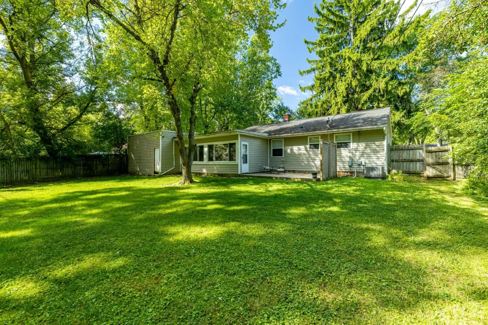 3163 Baylis Drive Ann Arbor, MI 48108