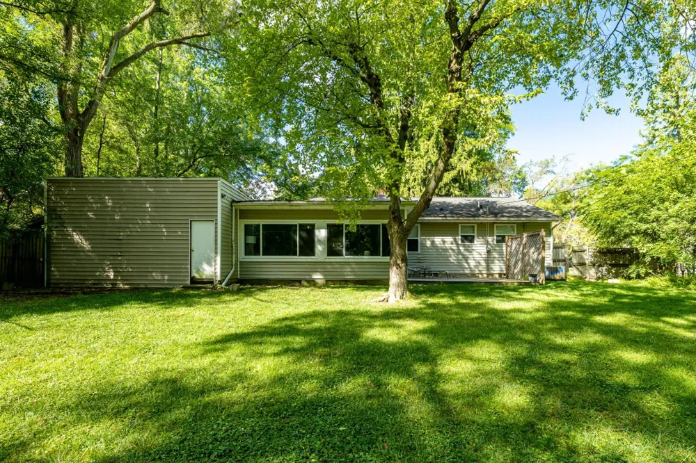 3163 Baylis Drive Ann Arbor, MI 48108