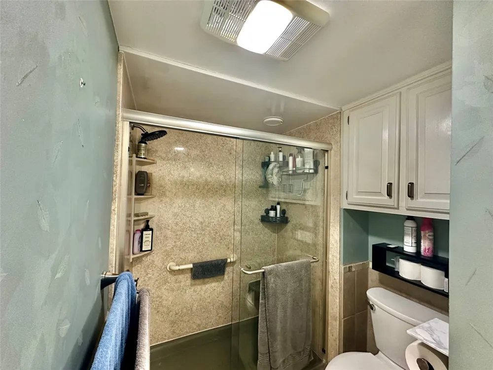 3313 E 68th Place #6 Tulsa, OK 74136