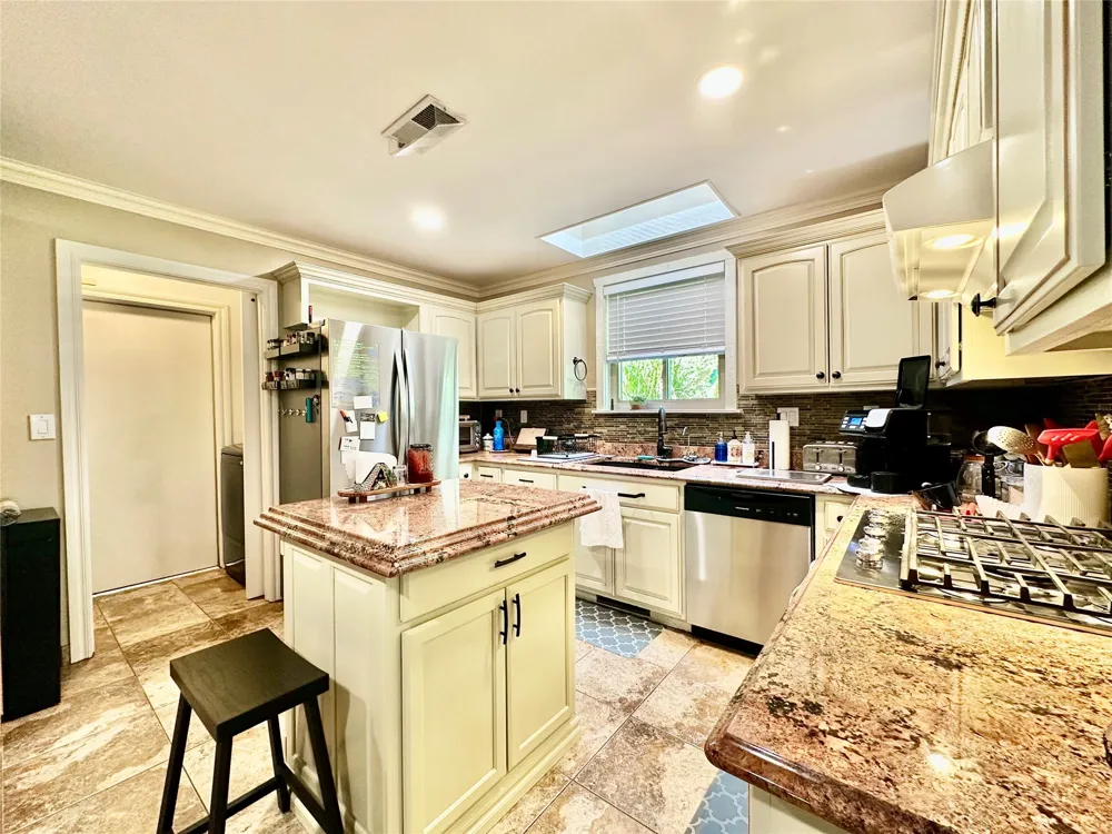 3313 E 68th Place #6 Tulsa, OK 74136